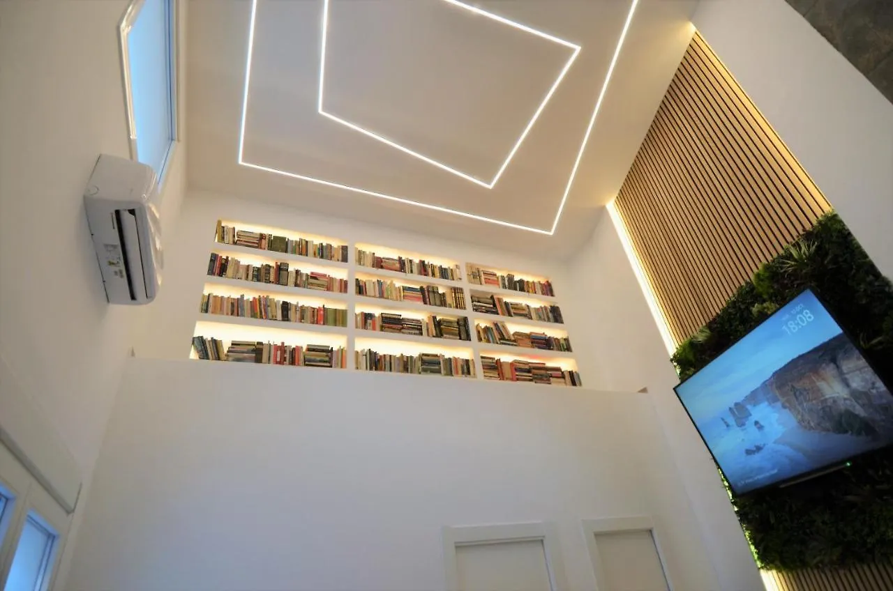 Biblioteca De Lujo En El Centro Historico De Malaga Apartment 0*,  Spain