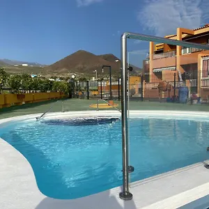  Chalet Simon House Cristianos Spagna
